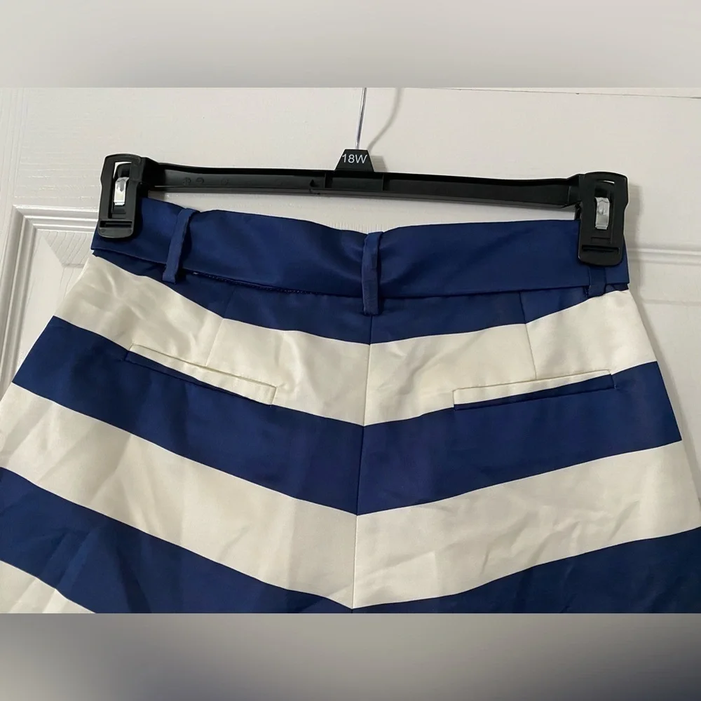 J. Crew White &‎ Navy Satin Shorts Size 2